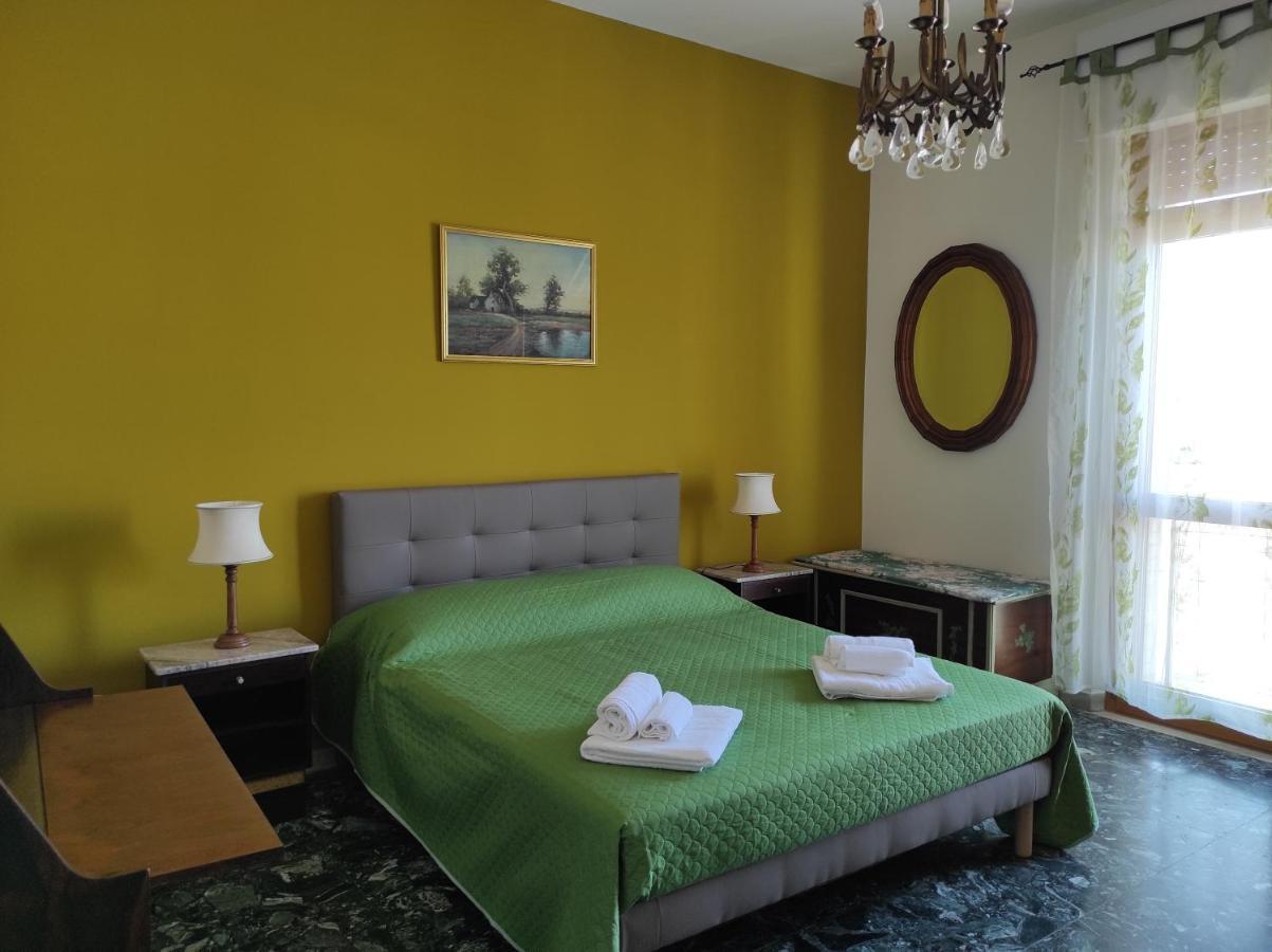 La Colonna Holiday House Apartment Лече Екстериор снимка